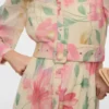 Awiris Langes Kleid