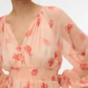 Awmaude Langes Kleid