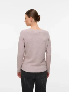 Gestrickter Pullover für Umstandsmode