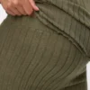 Hose mit ausgestelltem Schnitt