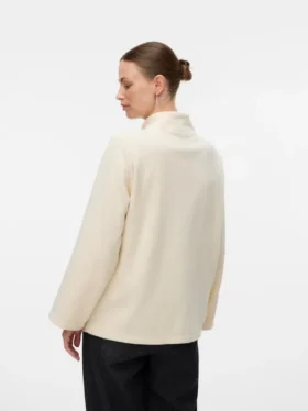Jacke mit hohem Kragen