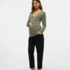 Jeans mit normaler Passform und hoher Taille