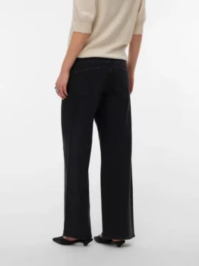 Jeans mit weitem Bein