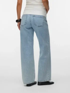 Jeans mit weitem Bein