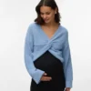 Regular Fit, V-Ausschnitt, umgeschlagene Ärmelbündchen, überschnittene Schultern, Pullover