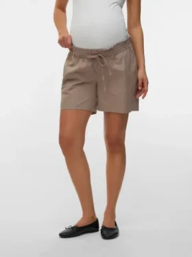 Shorts in regulärer Passform