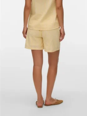 Shorts in regulärer Passform