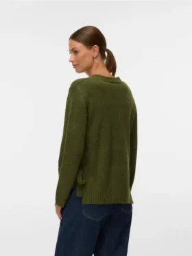 Strickoberteil mit Rundhalsausschnitt und normaler Passform aus Strickwaren