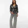Top mit V-Ausschnitt in Regular-Fit
