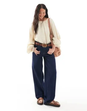 Topshop-Jeans mit niedriger Taille und lockerer Passform