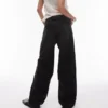 Topshop-Jeans mit niedriger Taille und lockerer Passform