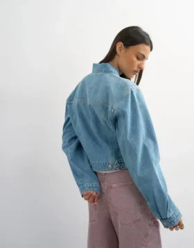 Tsevi-Jacke