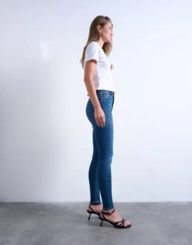 Tsjamie High-Rise-Jeans in Skinny-Passform