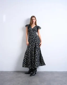 Tssaga Langes Kleid