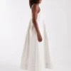 Tsselena Langes Kleid