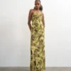 Tsvaya Langes Kleid