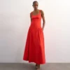 Tsviola Langes Kleid