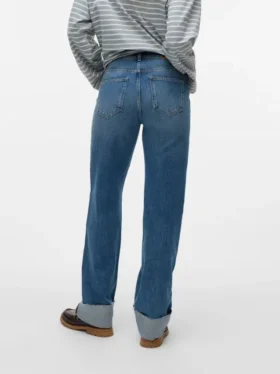 Vmallison Jeans mit mittlerer Leibhöhe und gerader Passform