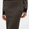 Vmaria Langrock mit hoher Taille