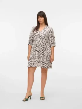Vmcdora Kurzkleid