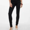 VMTanya Mid-Rise-Jeans in Skinny-Passform