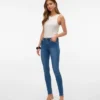 VMTanya Mid-Rise-Jeans in Skinny-Passform